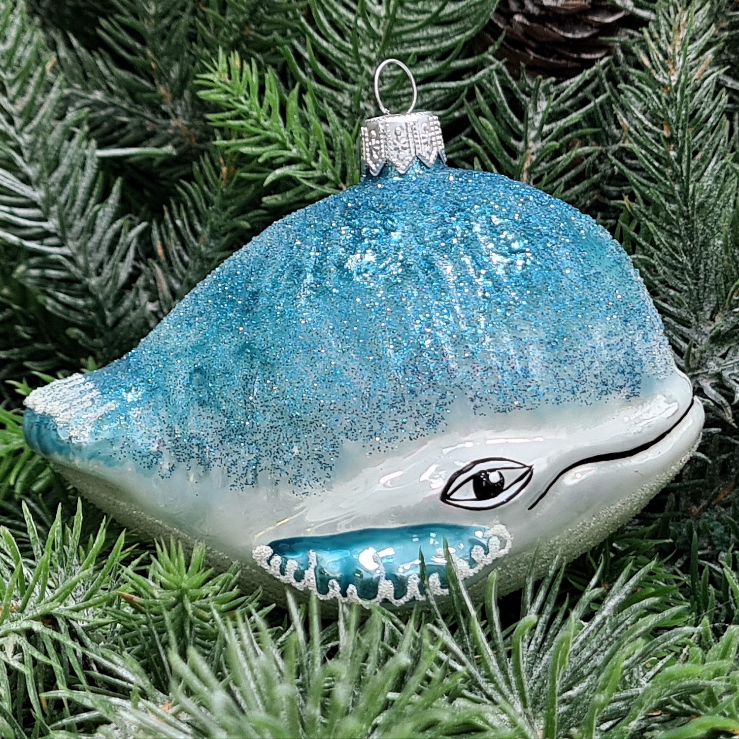 фото Стеклянная елочная игрушка Кит