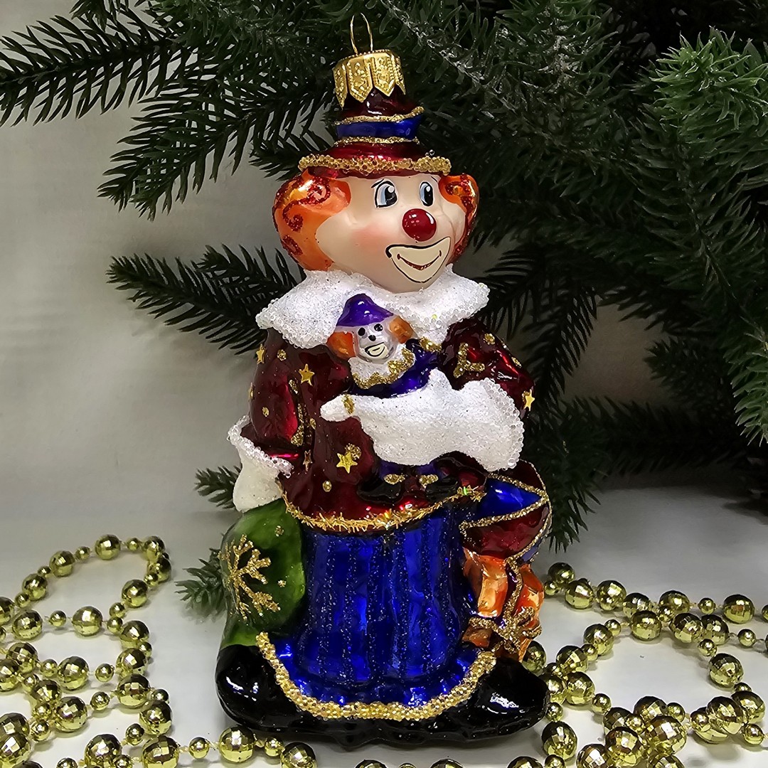 фото Стеклянная елочная игрушка Клоун с подарками