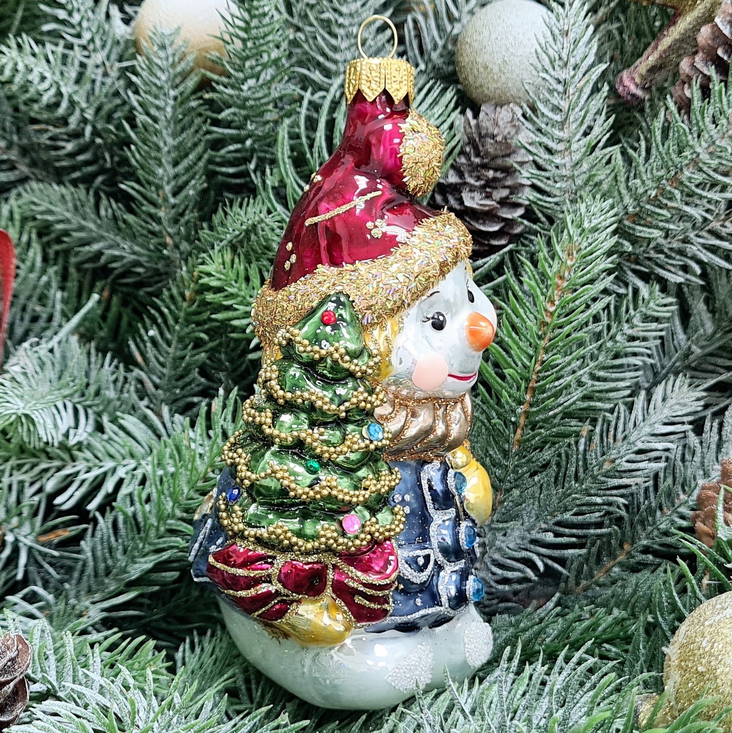 фото Стеклянная елочная игрушка Снеговик с елкой