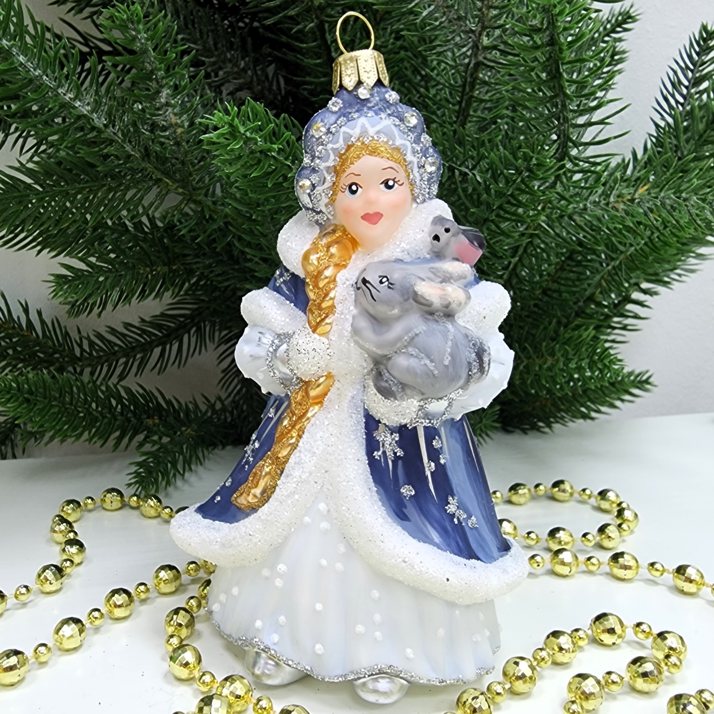 фото Стеклянная елочная игрушка Снегурочка с зайкой и птичкой