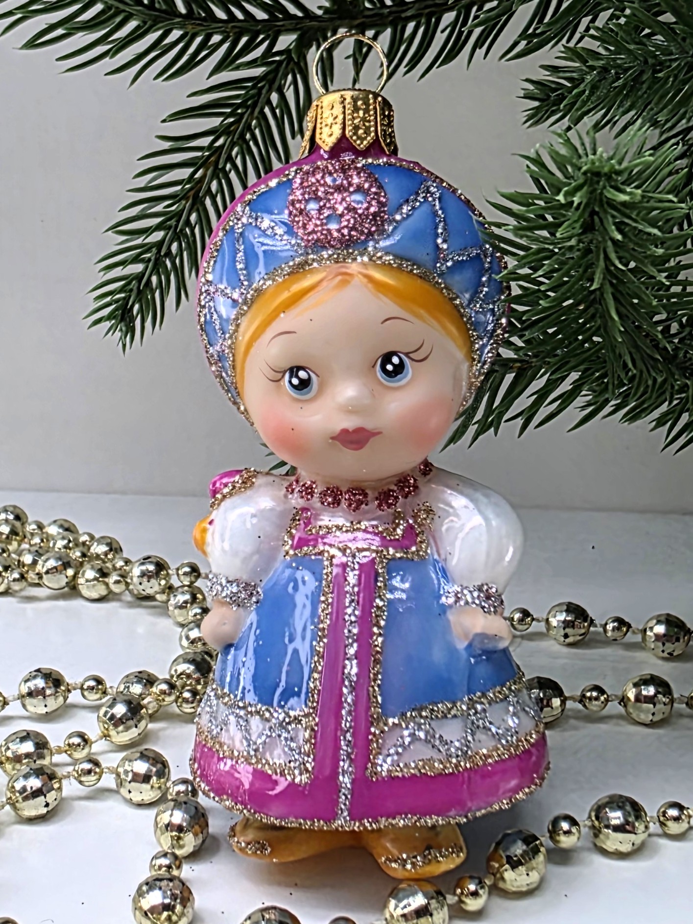 фото Стеклянная ёлочная игрушка Василиса-1