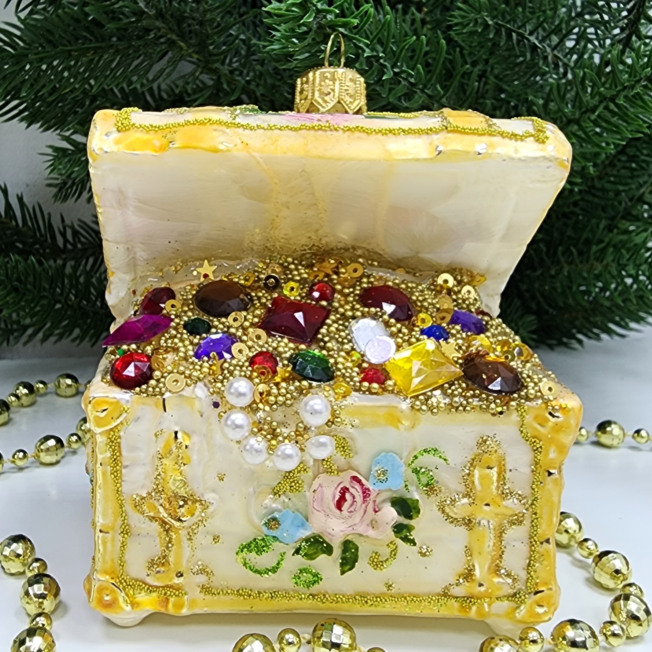 фото Стеклянная елочная игрушка Сундук с золотом Версаль