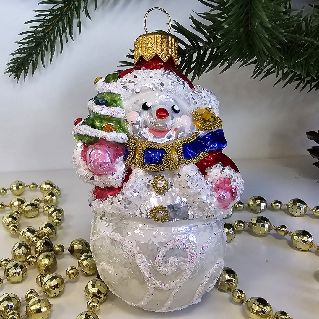 фото Стеклянная елочная игрушка Снеговик с елочкой