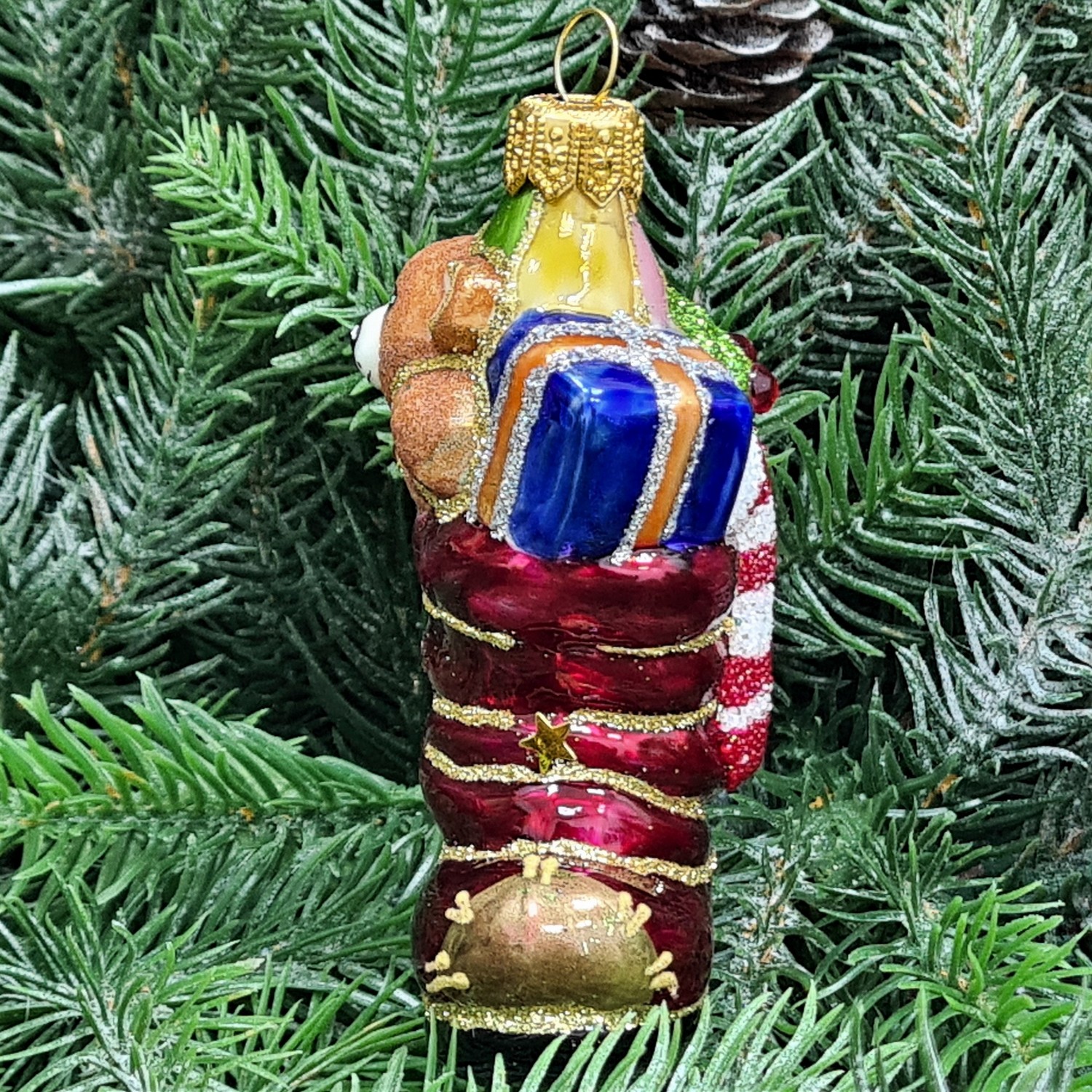 фото Стеклянная елочная игрушка Ботинок с подарками