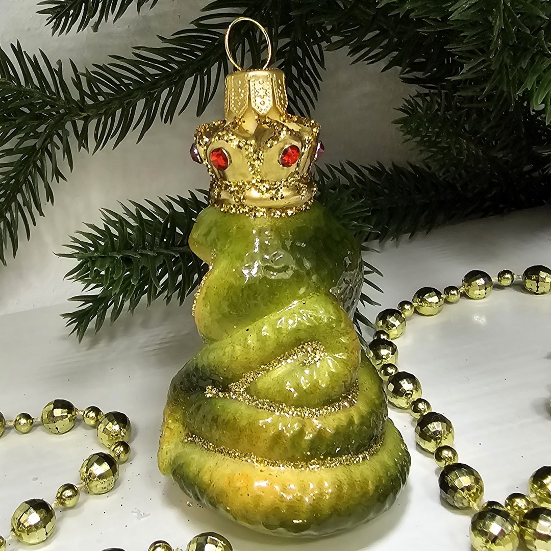 фото Стеклянная елочная игрушка Кобра в короне