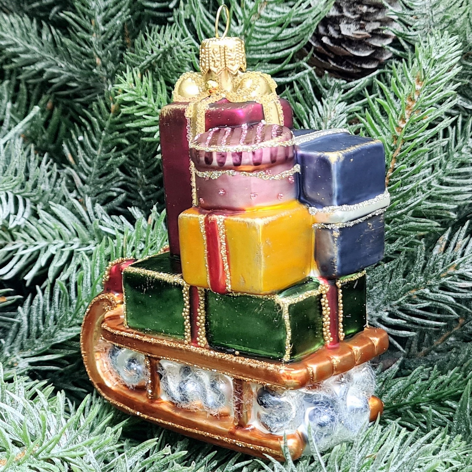 фото Стеклянная елочная игрушка Саночки