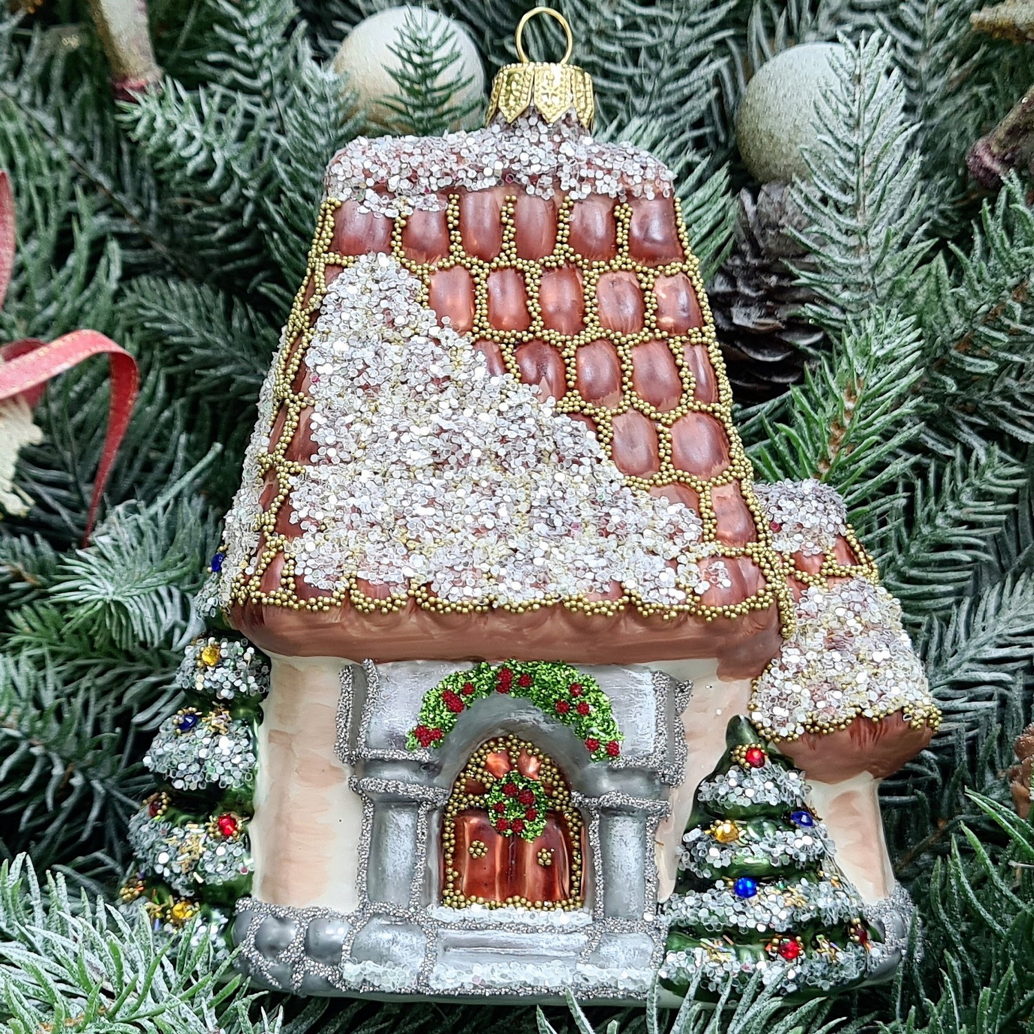 фото Стеклянная елочная игрушка Домик мельница винтаж