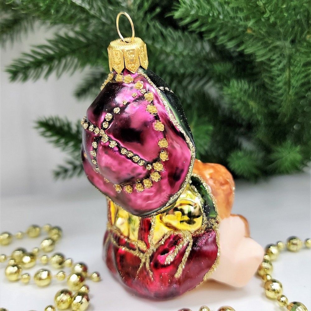 фото Стеклянная елочная игрушка Девочка с мишкой сидит