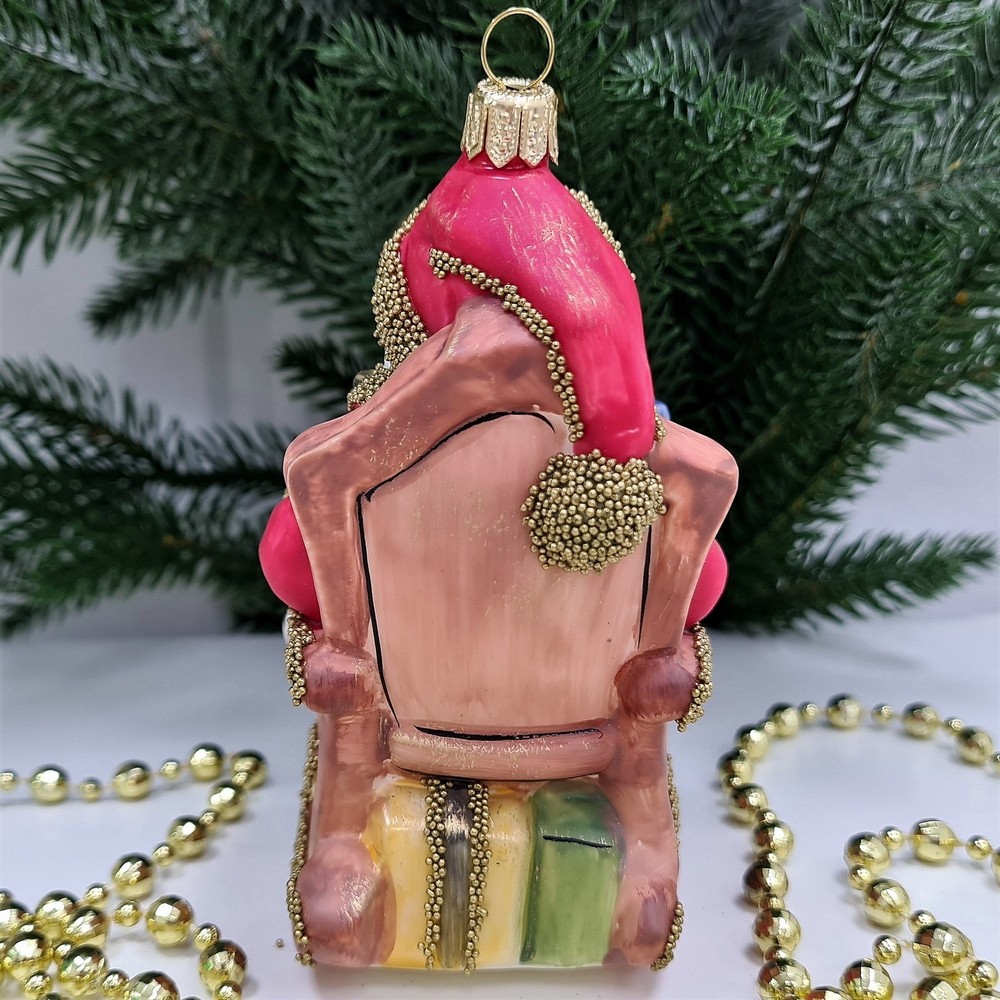 фото Стеклянная елочная игрушка Санта в кресле винтаж