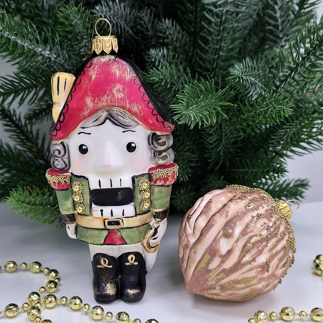 фото Набор ёлочных игрушек Щелкунчик и орех винтаж
