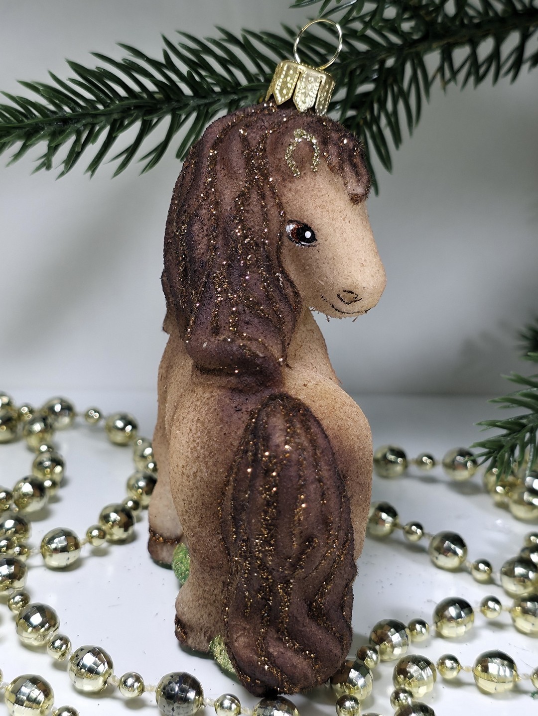 фото Стеклянная елочная игрушка Лошадка смотрит в бок