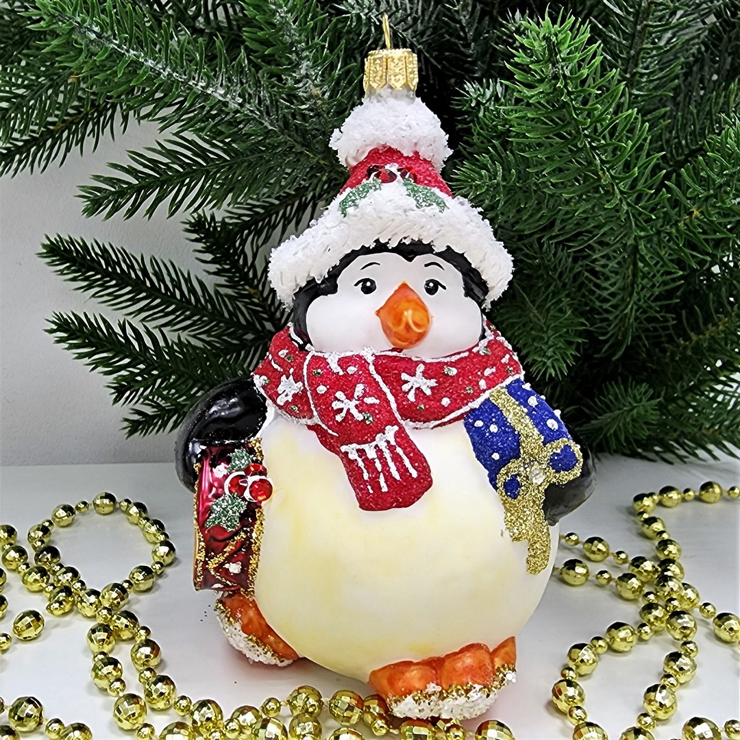 фото Стеклянная елочная игрушка Пингвин с барабаном