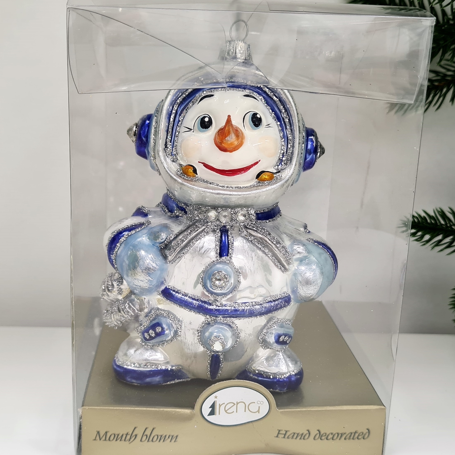 фото Стеклянная елочная игрушка Снеговик космонавт синий