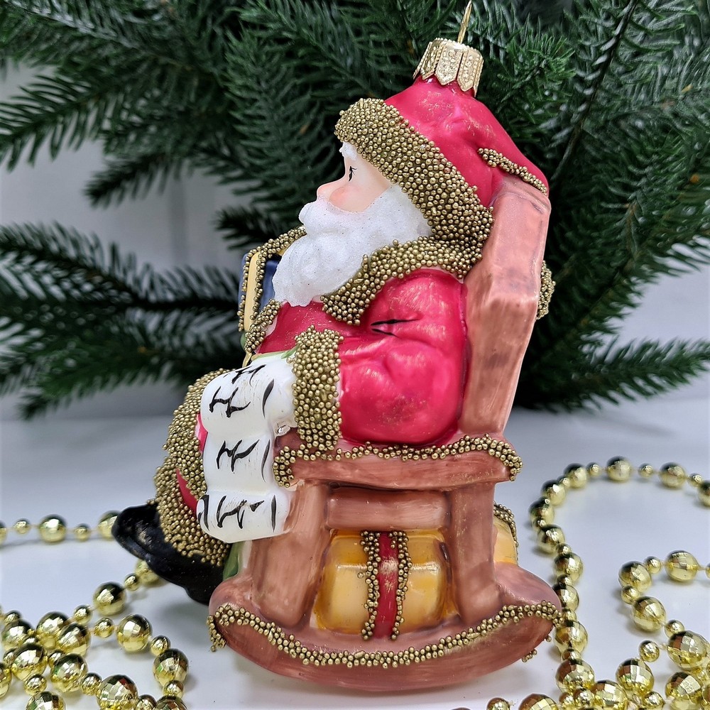 фото Стеклянная елочная игрушка Санта в кресле винтаж