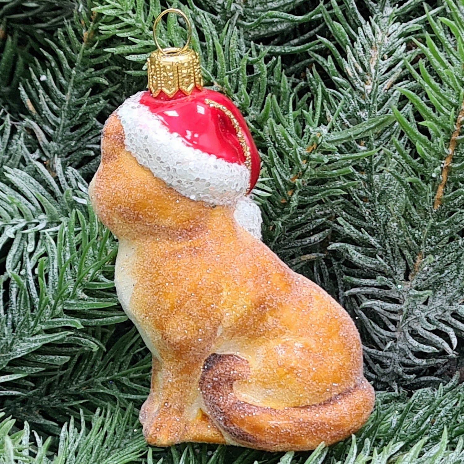 фото Стеклянная елочная игрушка Котик в шапке рыжий