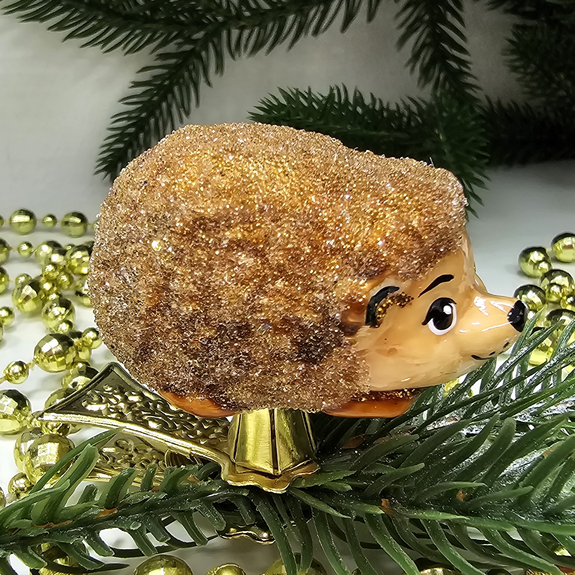 фото Стеклянная елочная игрушка Ежик на прищепке