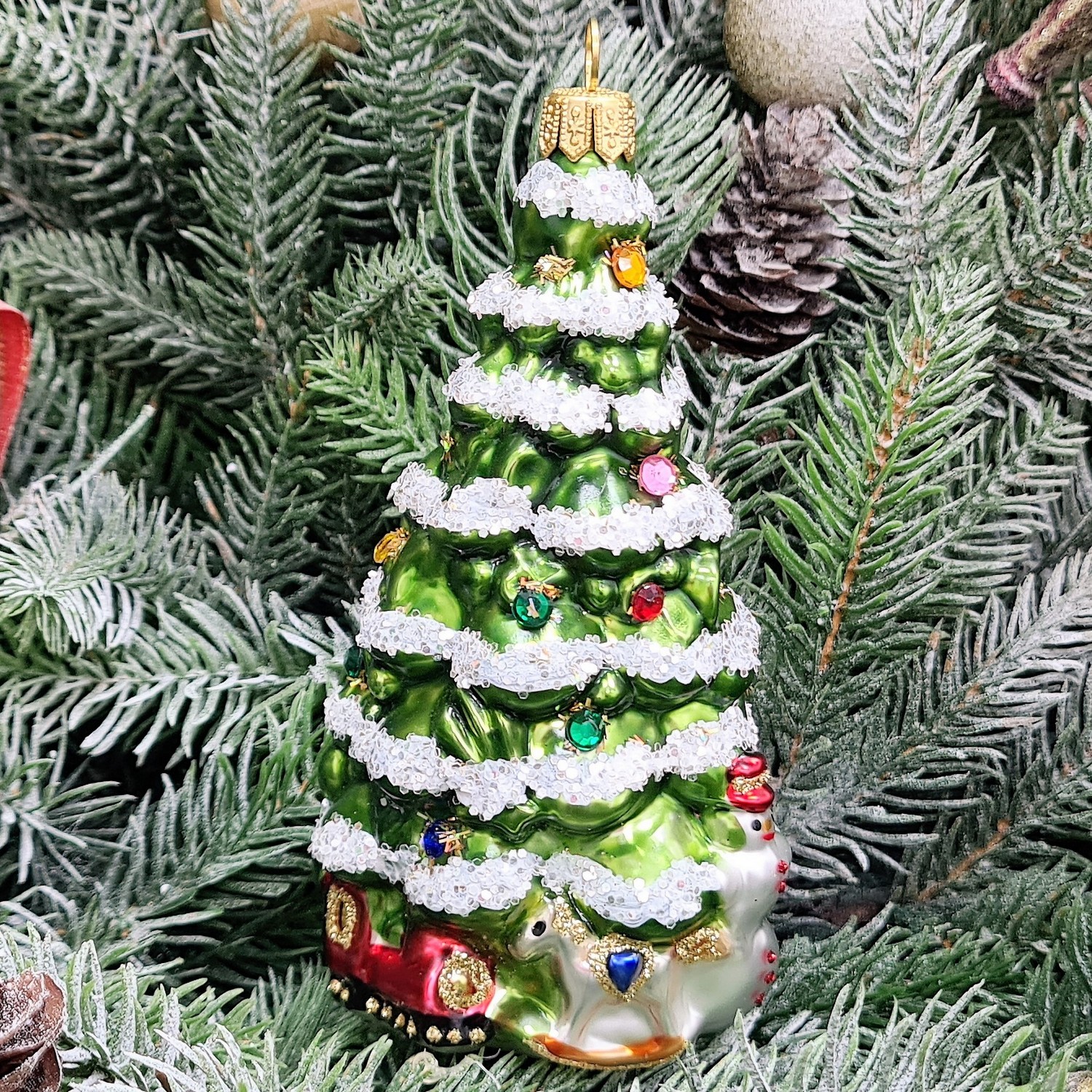 фото Стеклянная елочная игрушка Елка с лошадкой