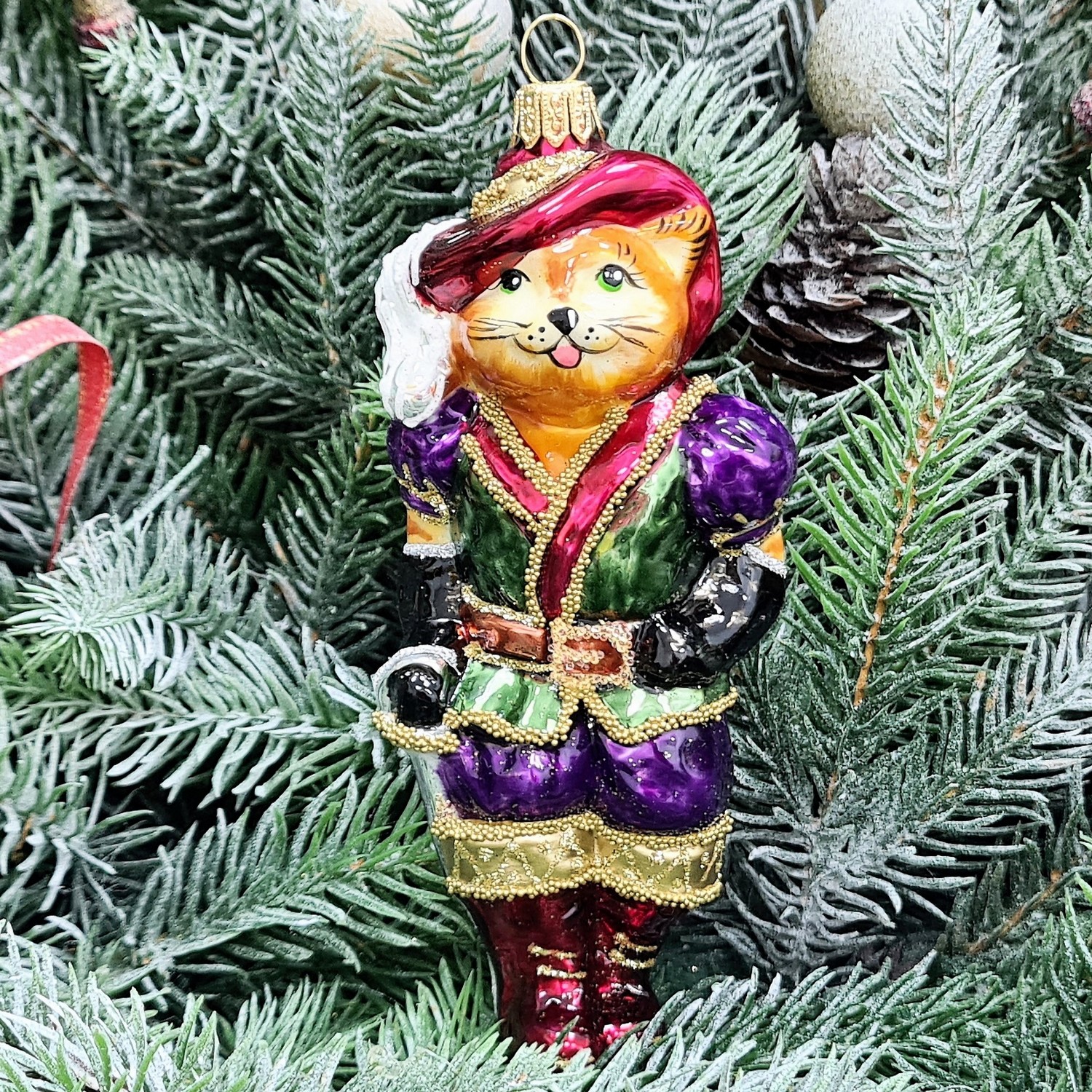 фото Стеклянная елочная игрушка Кот в сапогах рыжий