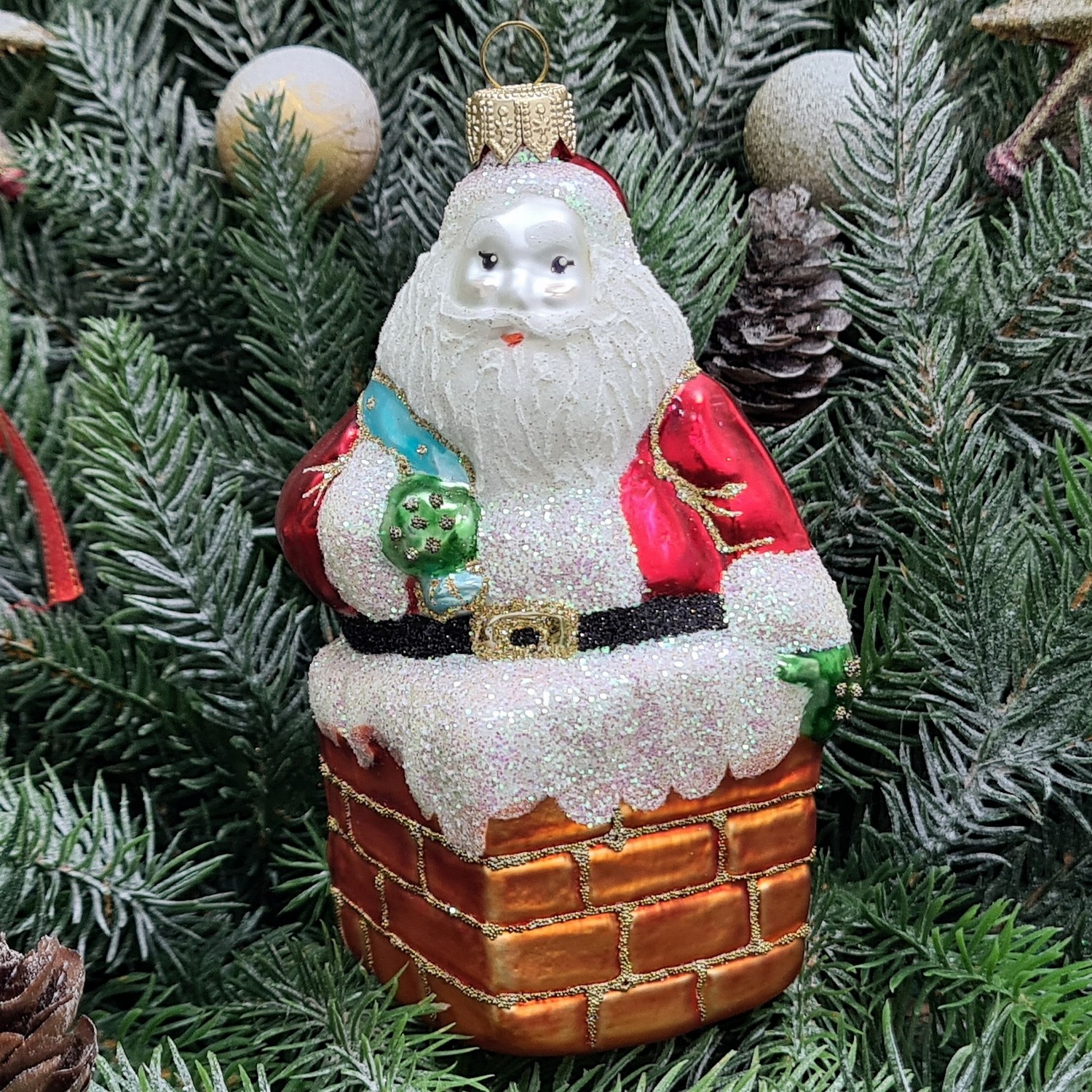 фото Стеклянная елочная игрушка Дед Мороз в трубе