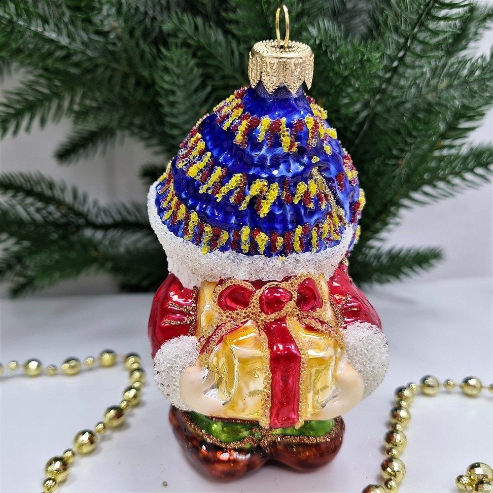 фото Стеклянная елочная игрушка Гном с подарком