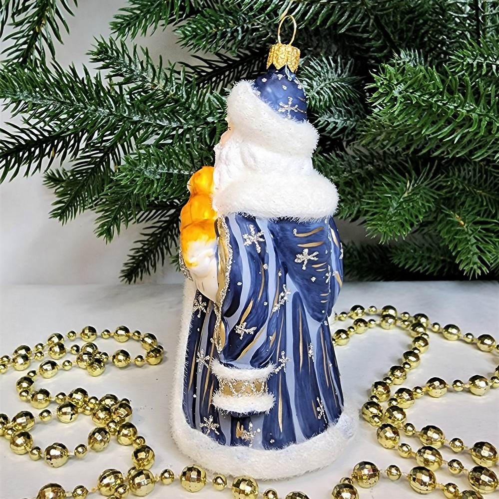 фото Стеклянная елочная игрушка Дед Мороз синий с белочкой