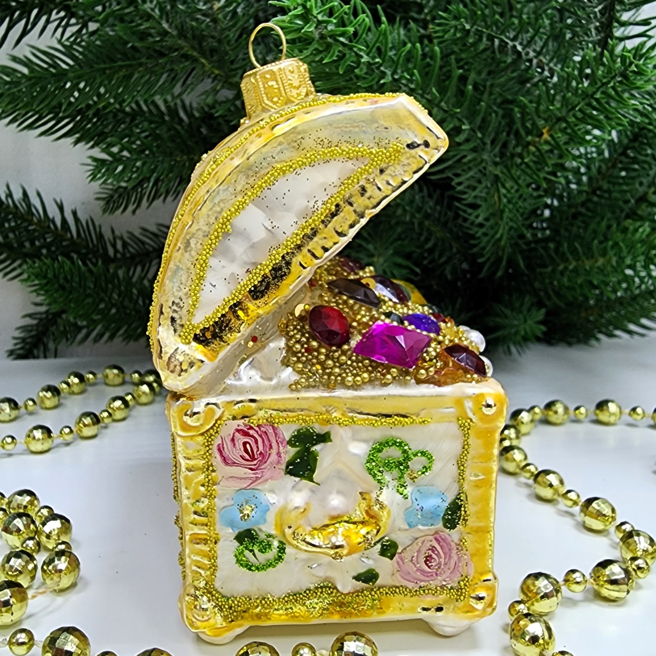 фото Стеклянная елочная игрушка Сундук с золотом Версаль