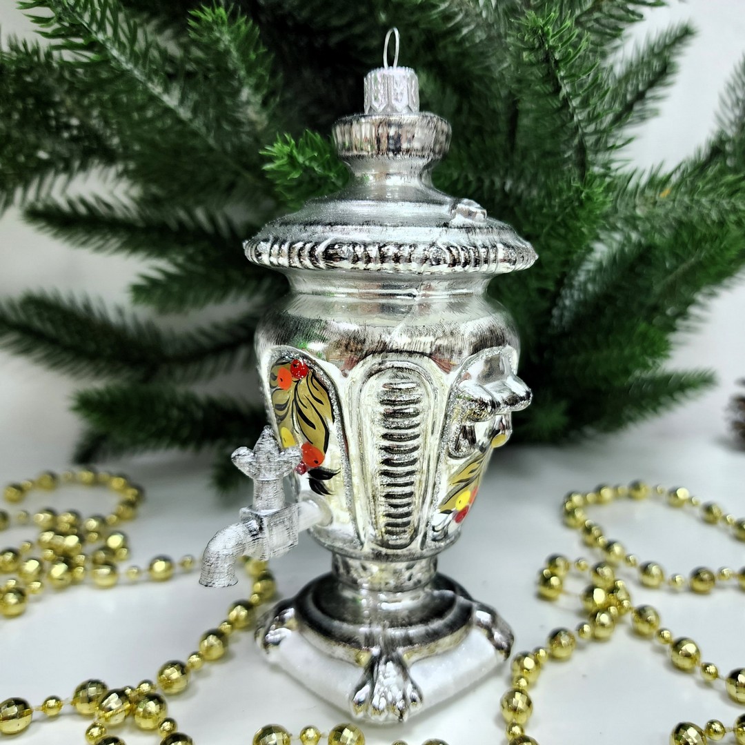 фото Стеклянная елочная игрушка Самовар