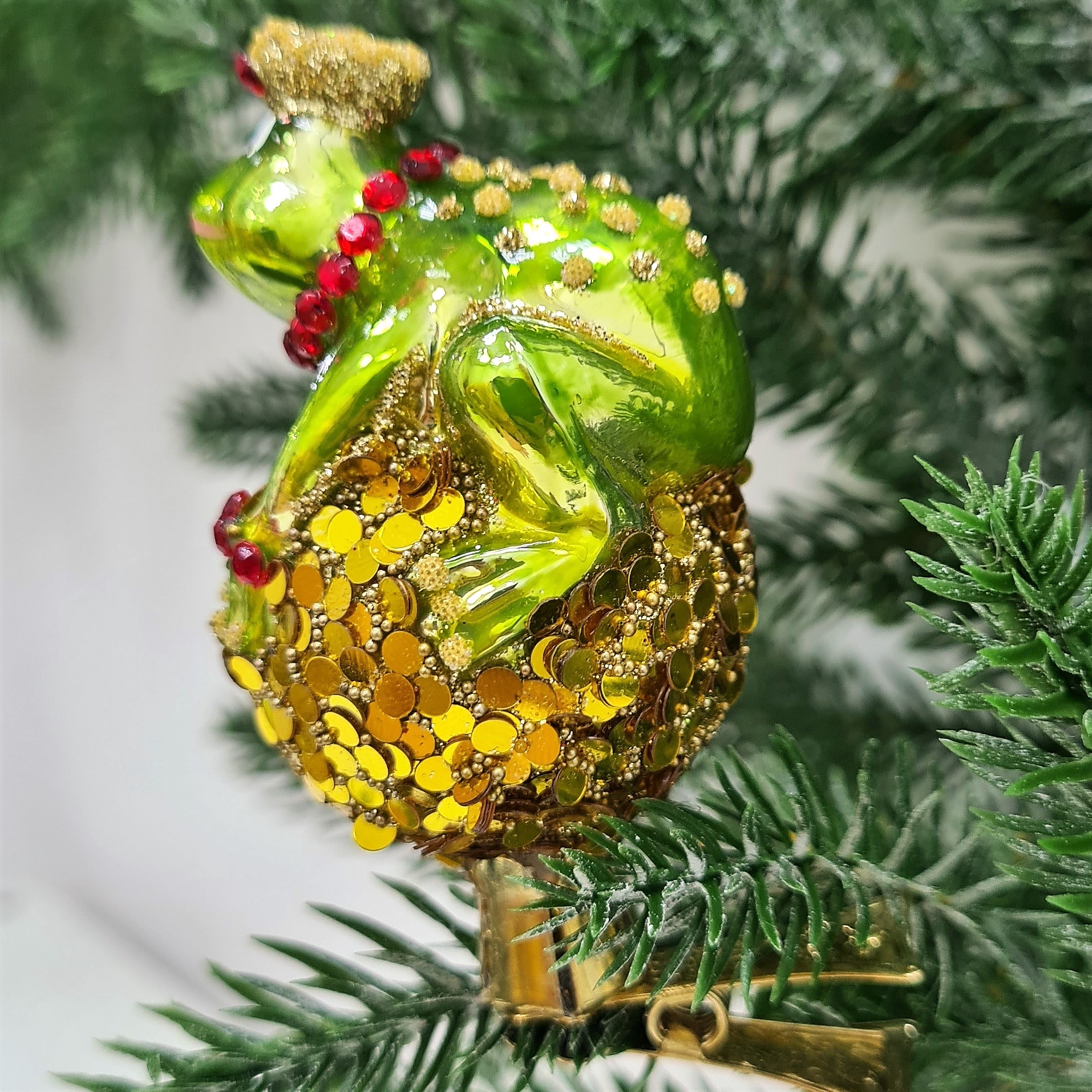 фото Стеклянная елочная игрушка Царевна лягушка на монетках