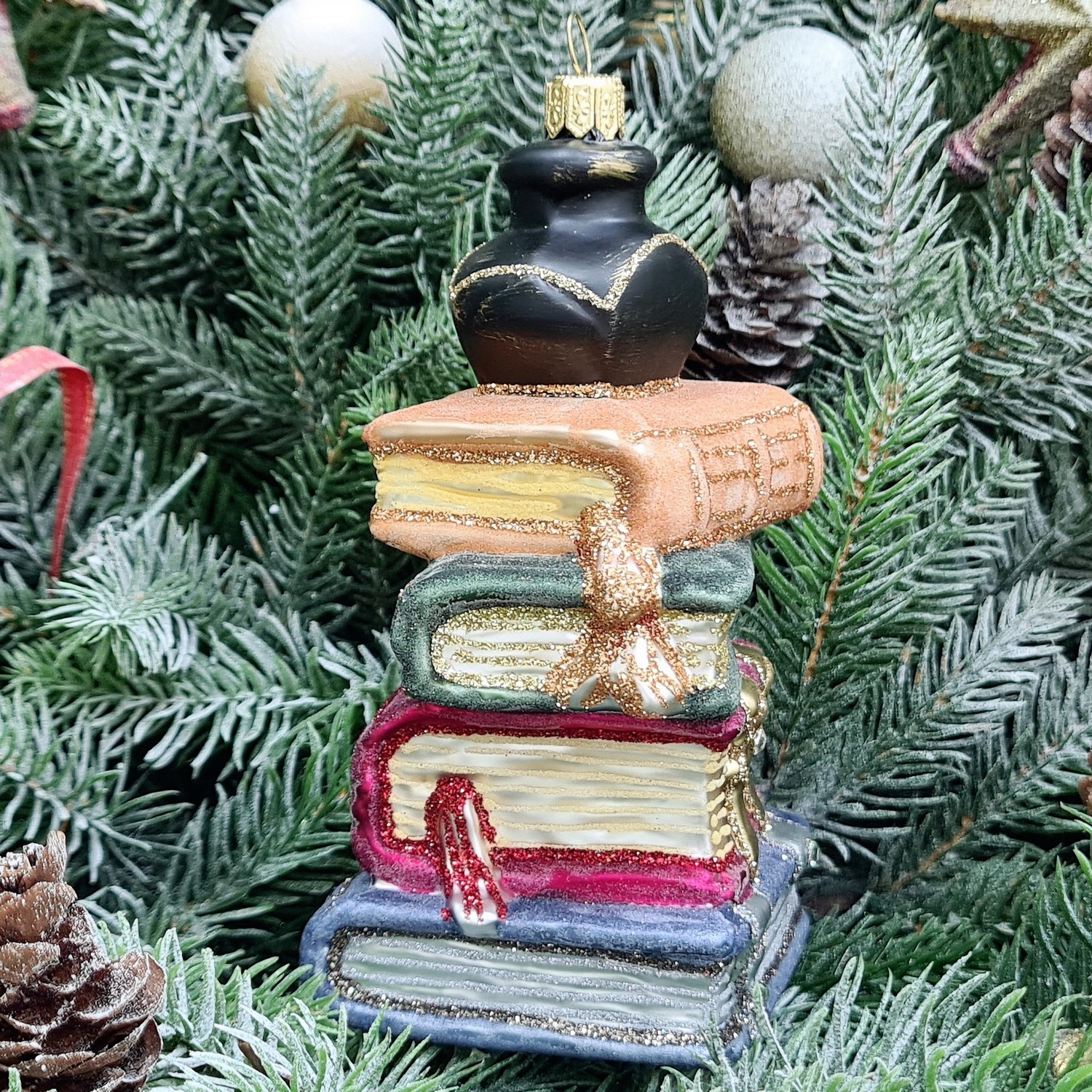 фото Стеклянная елочная игрушка Стопка книг сахар
