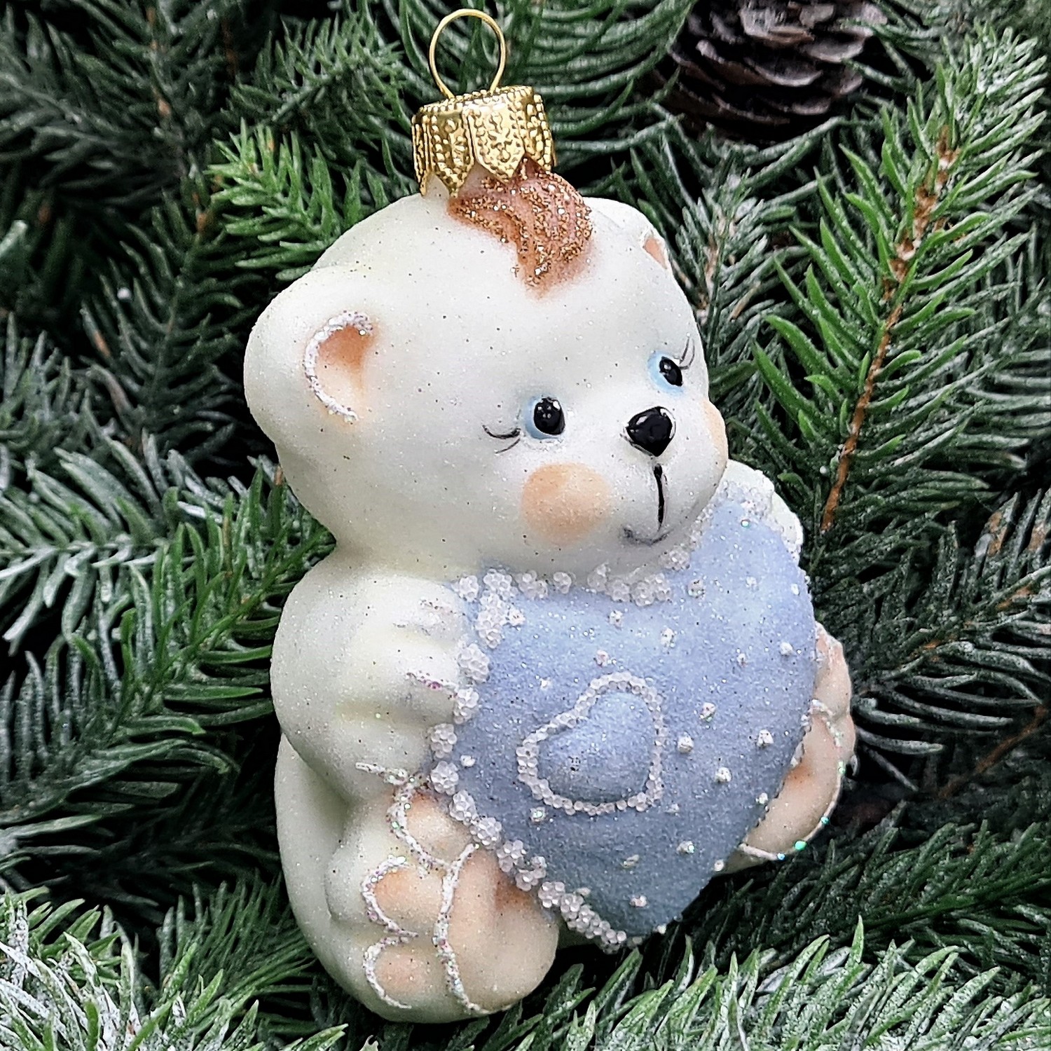 фото Стеклянная елочная игрушка Мишка с сердцем