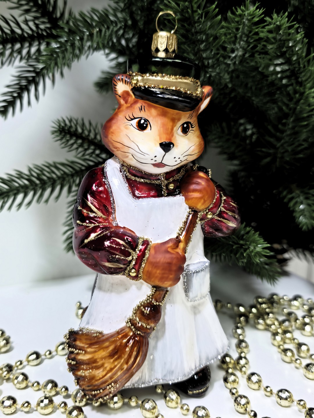 фото Стеклянная елочная игрушка Котофей дворник